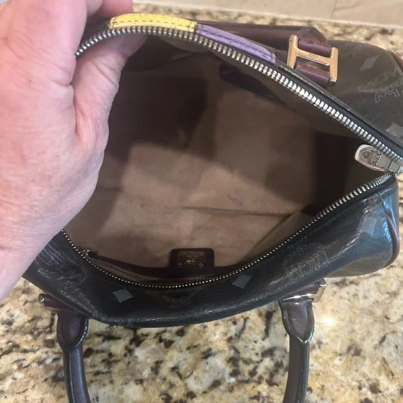 MCM Visetos Lion Princess Boston Bag Black in Leather - Picture 9 of 10